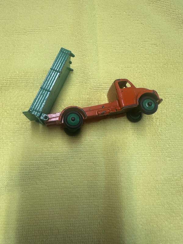 DINKY TOYS