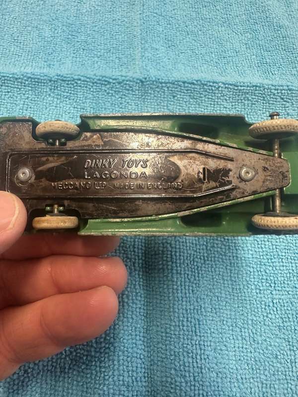 DINKY TOYS