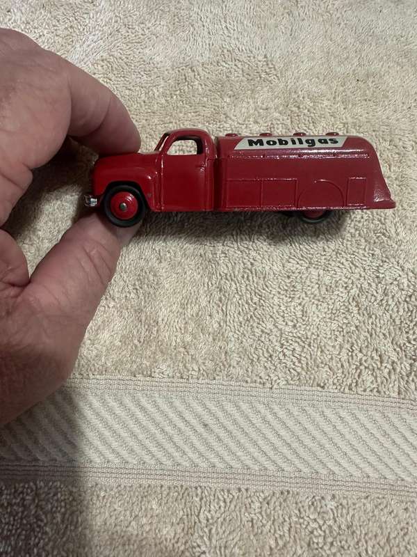 DINKY TOYS