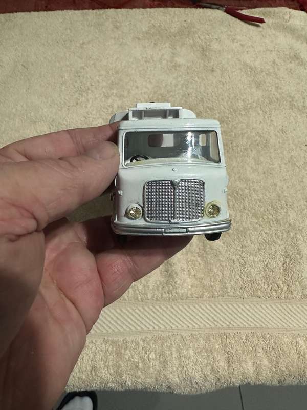 DINKY TOYS