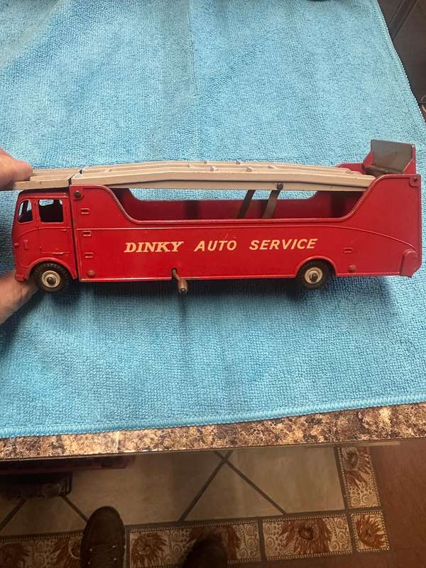 DINKY TOYS