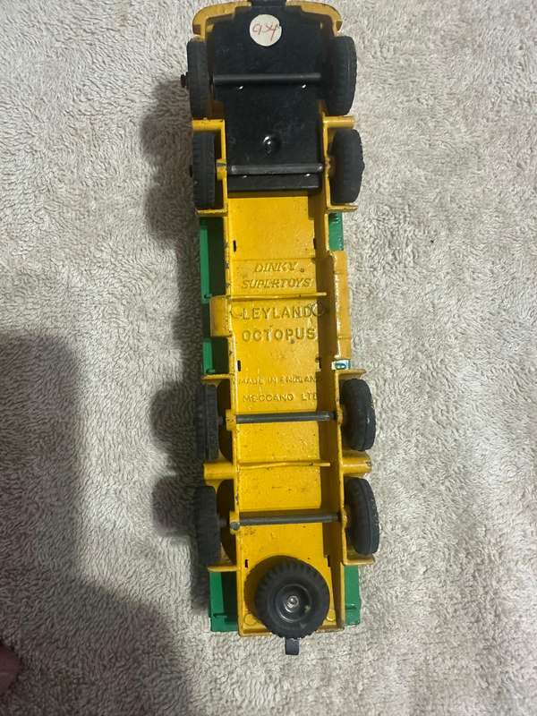 DINKY TOYS