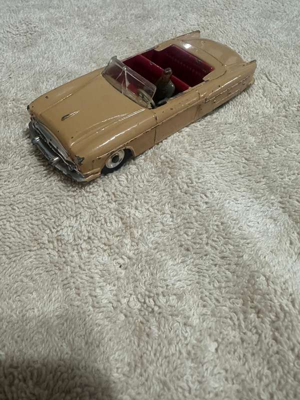 DINKY TOYS