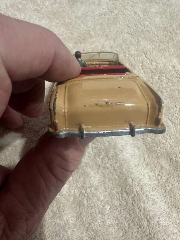 DINKY TOYS