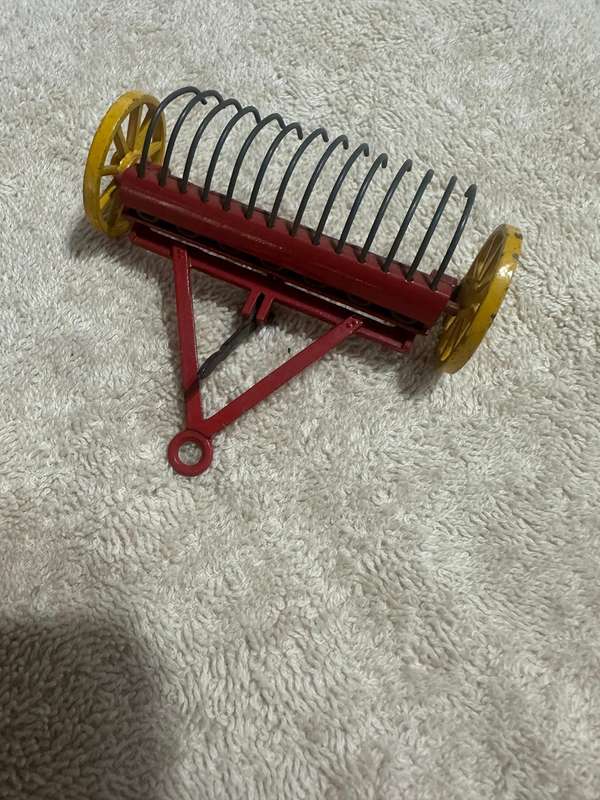 DINKY TOYS