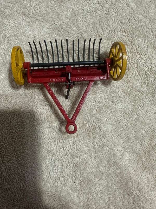 DINKY TOYS