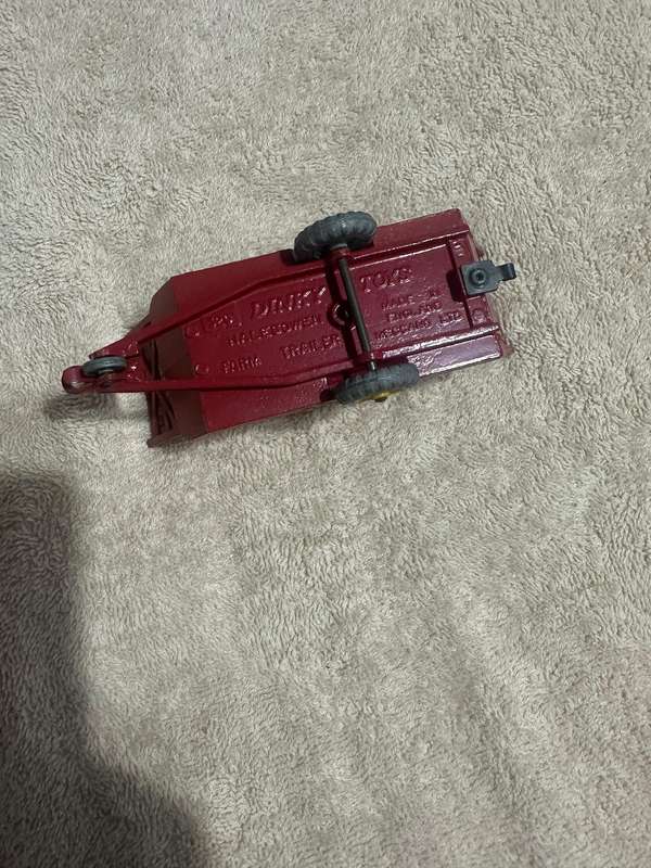 DINKY TOYS