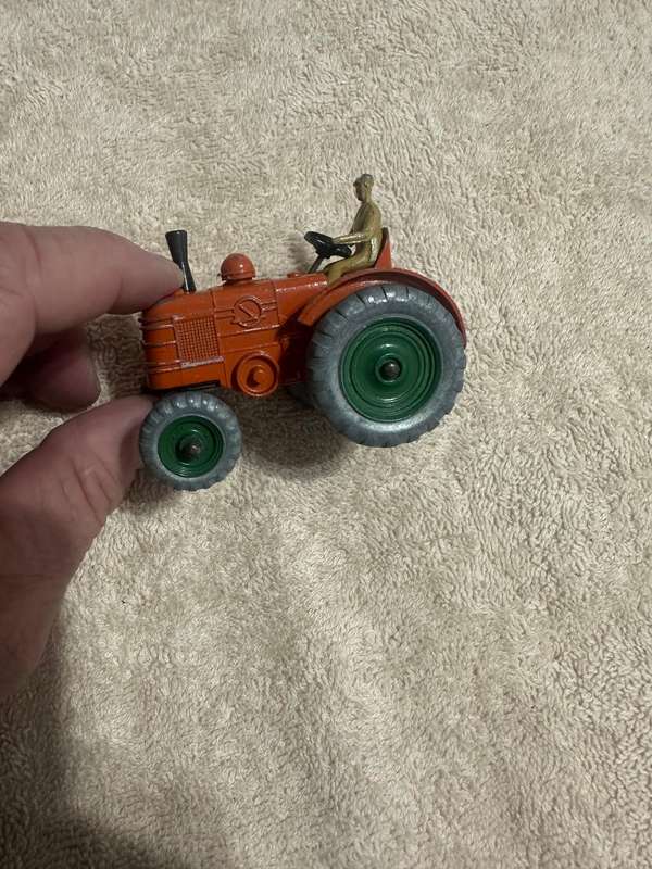 DINKY TOYS