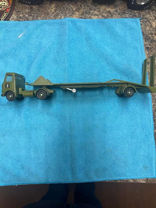 DINKY TOYS