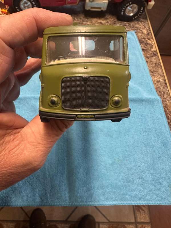 DINKY TOYS