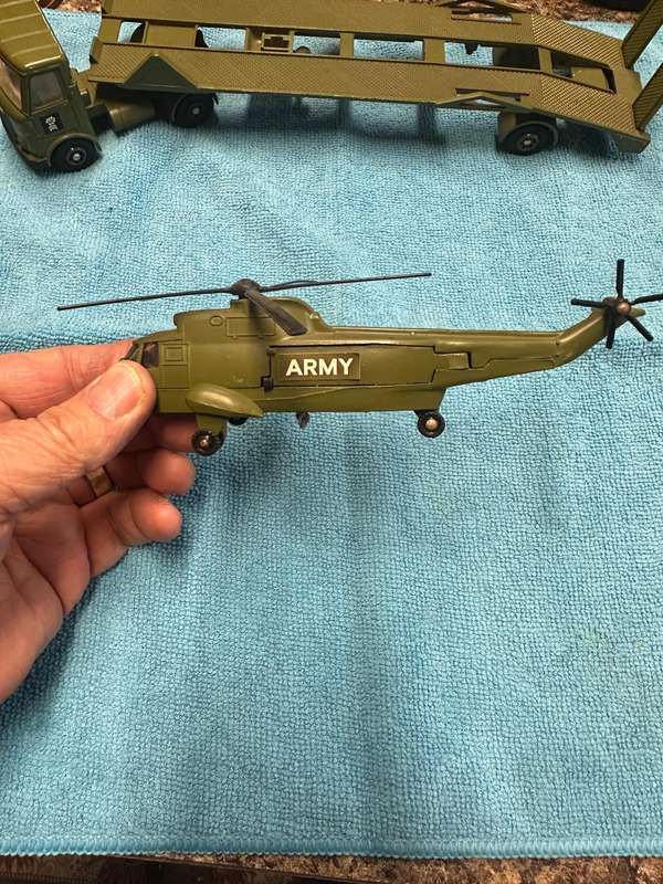DINKY TOYS