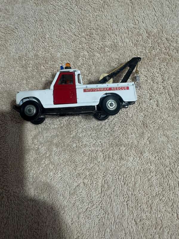 DINKY TOYS
