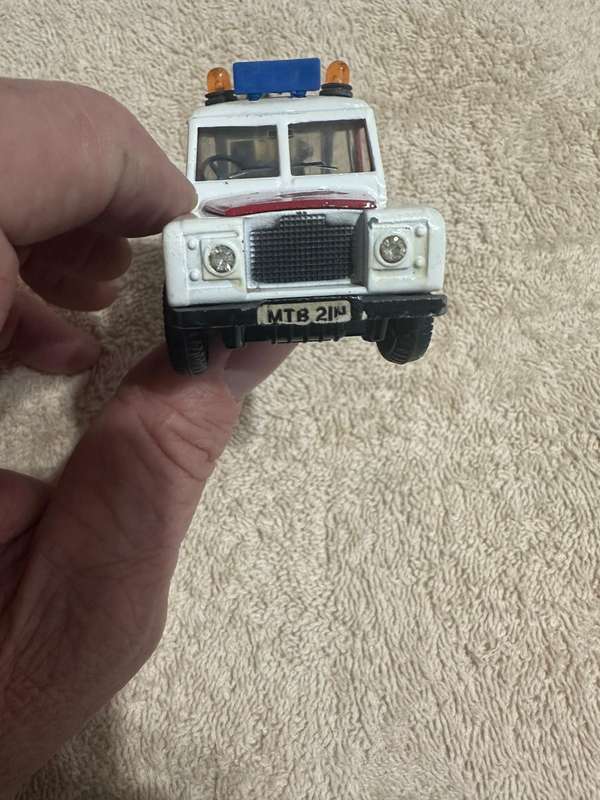 DINKY TOYS