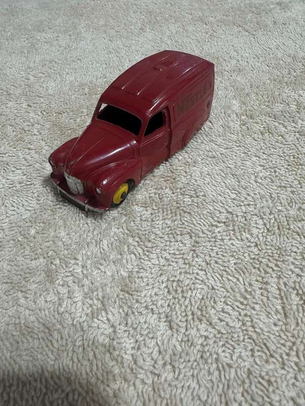 DINKY TOYS