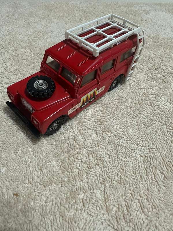 DINKY TOYS