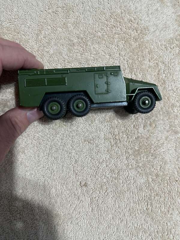 DINKY TOYS