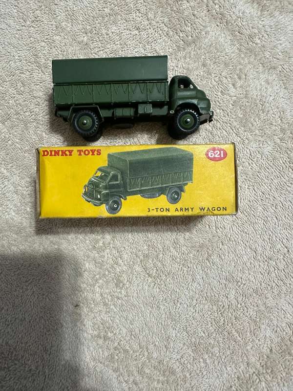 DINKY TOYS