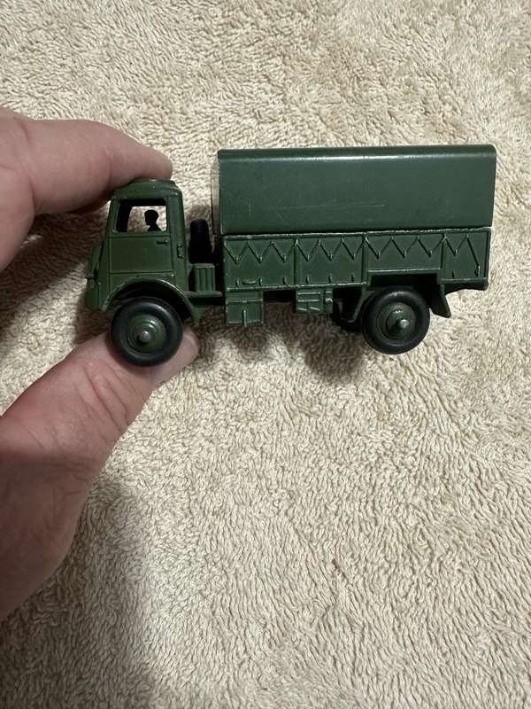 DINKY TOYS