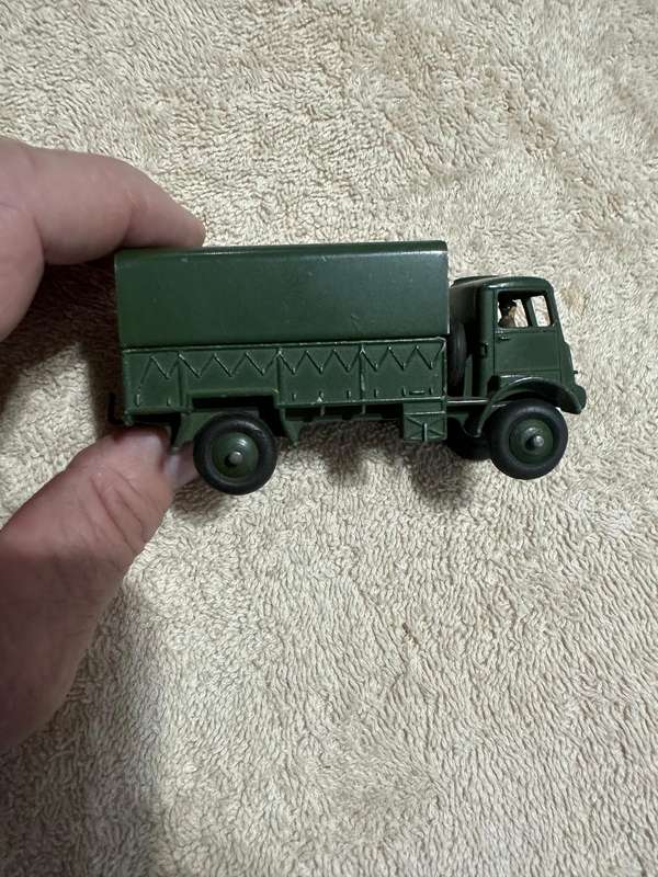 DINKY TOYS