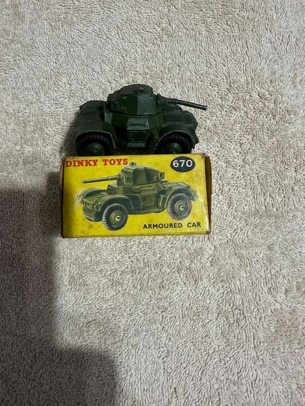 DINKY TOYS