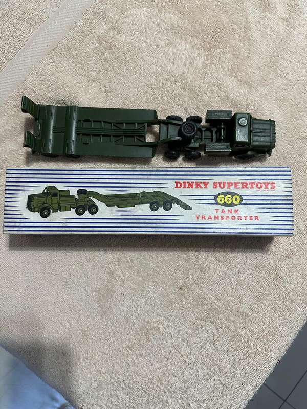 DINKY TOYS