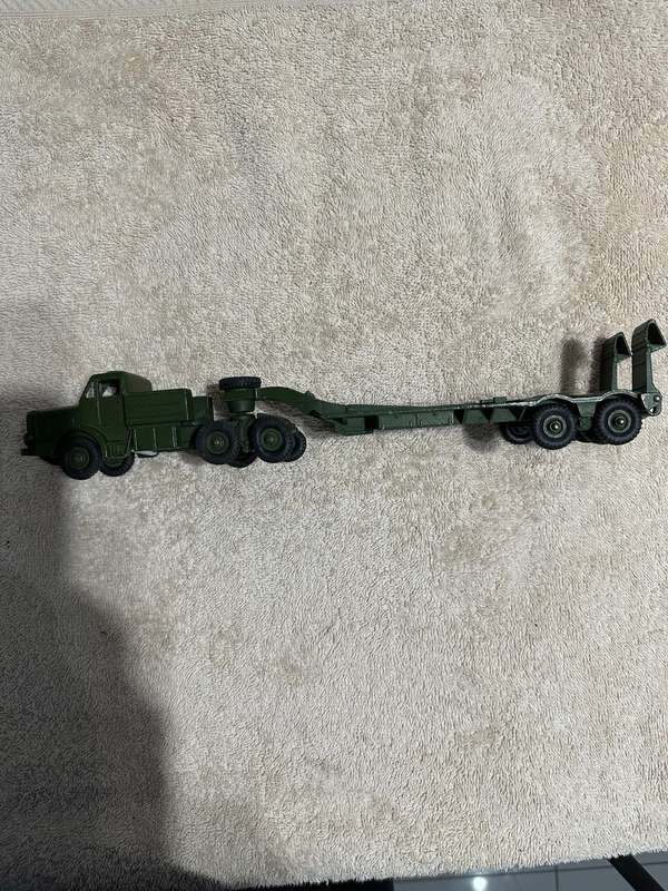DINKY TOYS