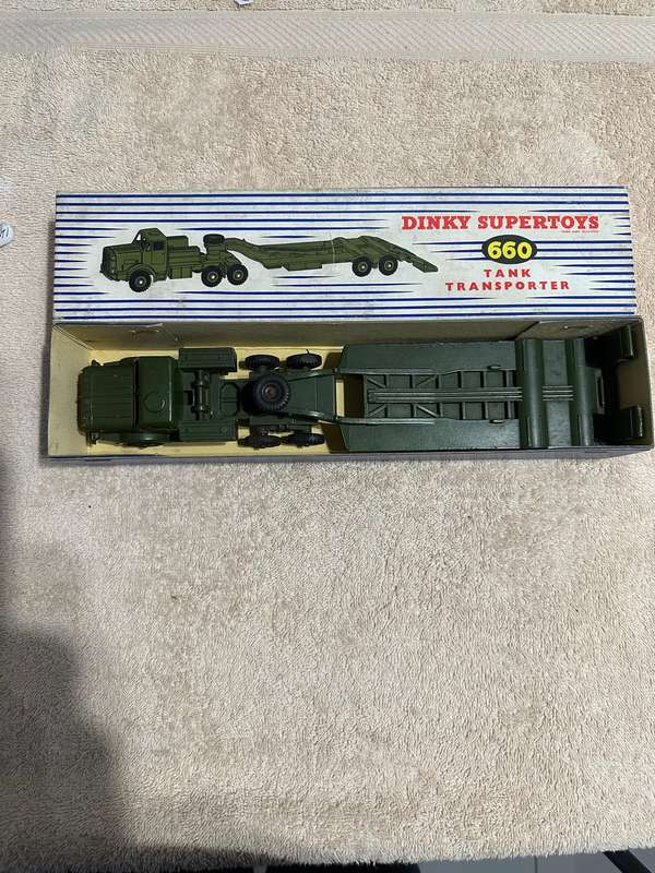 DINKY TOYS