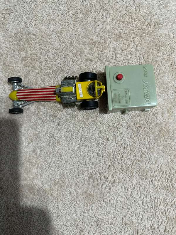 DINKY TOYS