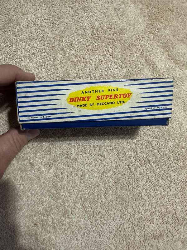 DINKY TOYS