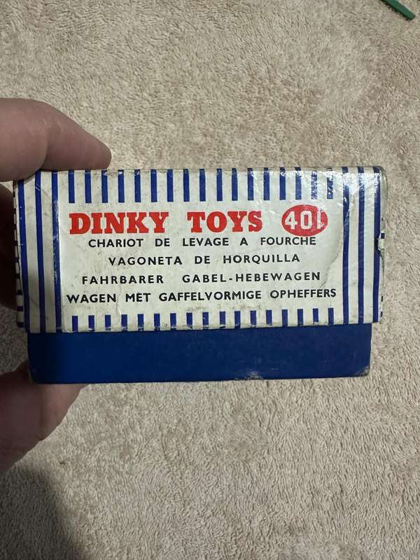 DINKY TOYS