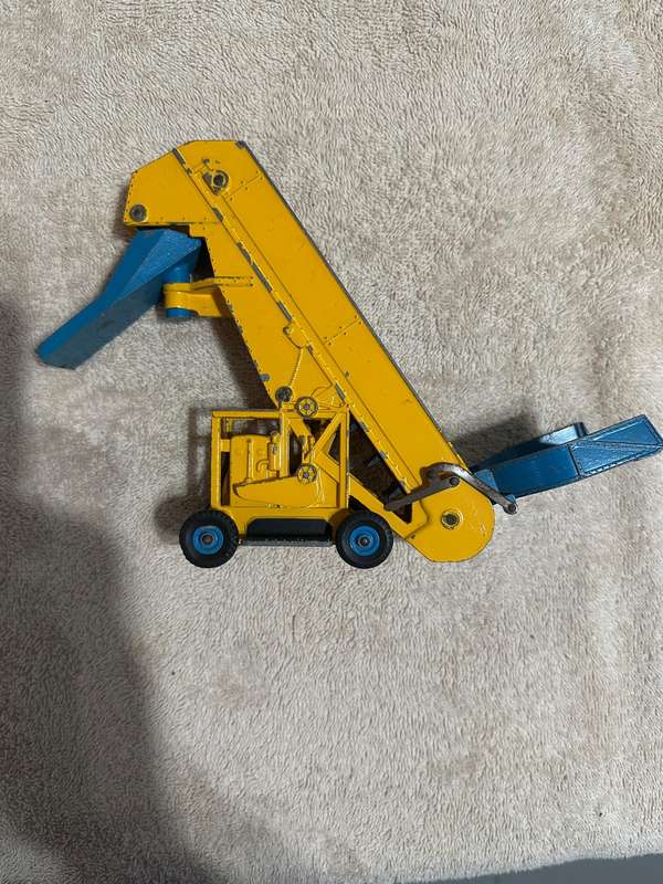 DINKY TOYS