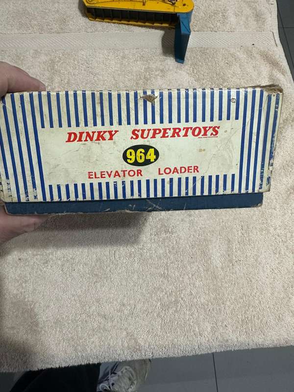 DINKY TOYS