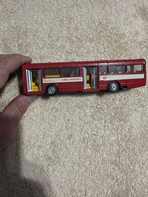 DINKY TOYS