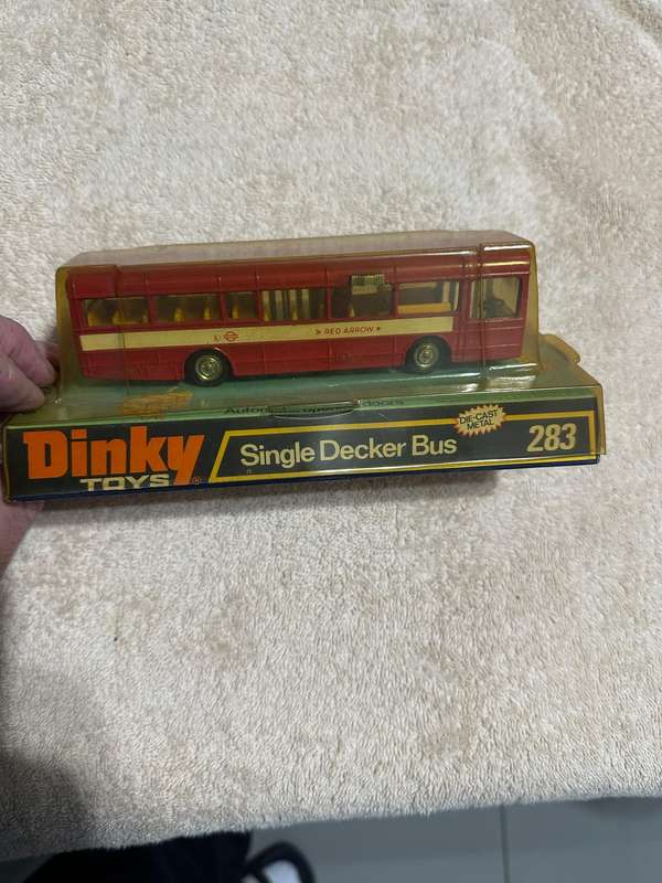 DINKY TOYS