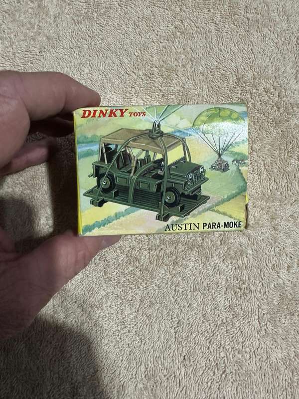 DINKY TOYS