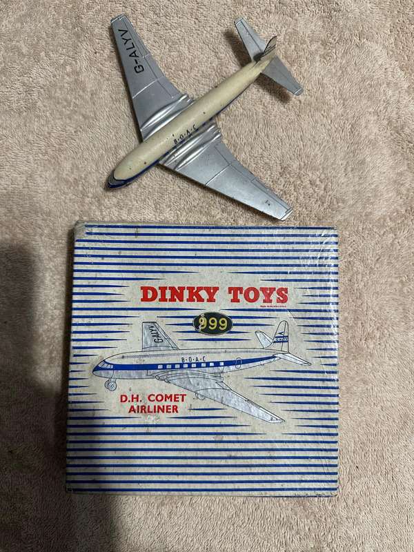 DINKY TOYS