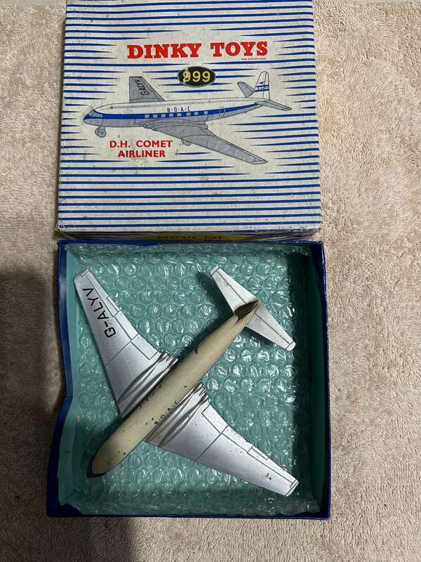 DINKY TOYS