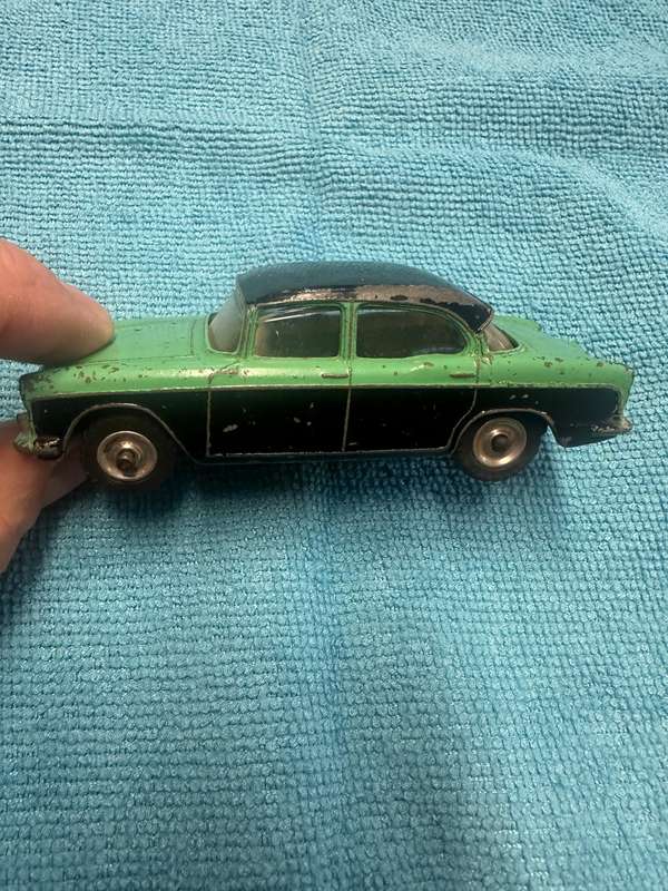 DINKY TOYS
