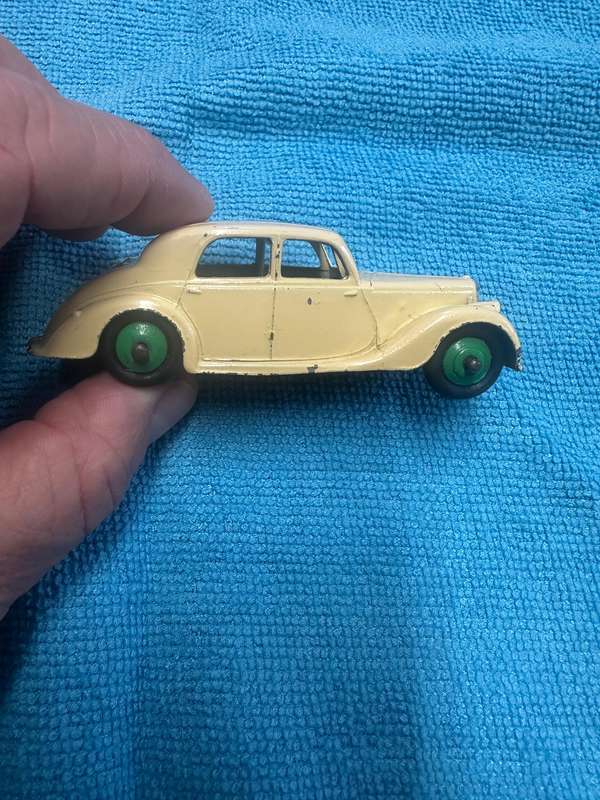 DINKY TOYS