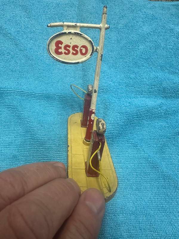 DINKY TOYS