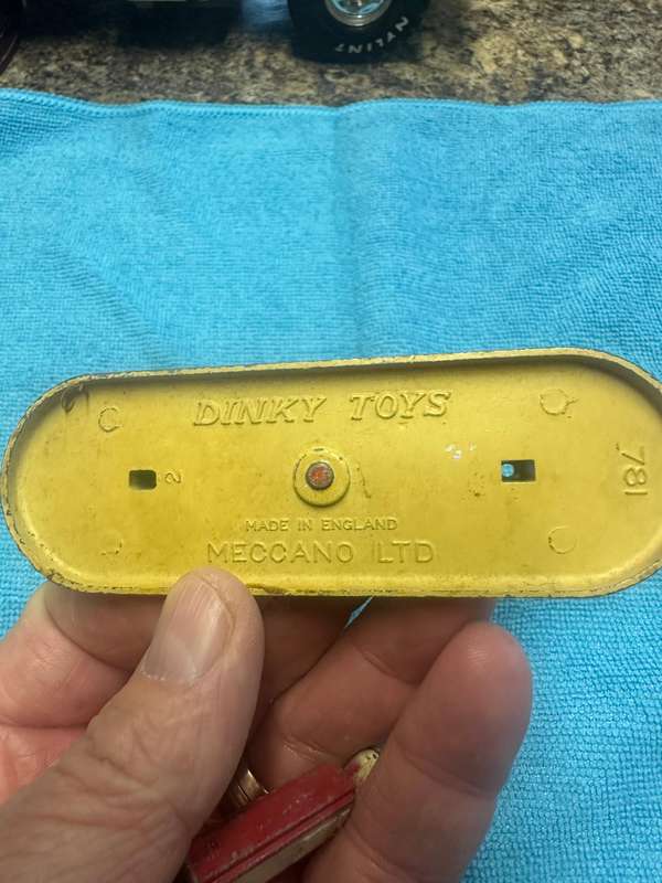 DINKY TOYS