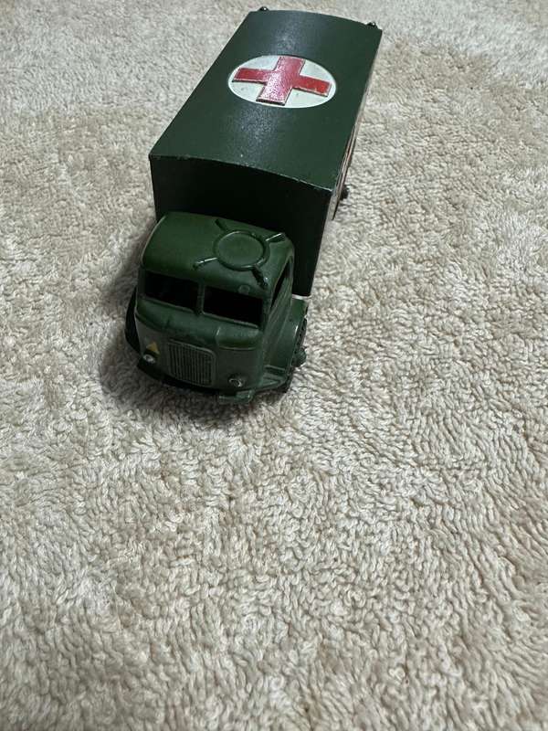 DINKY TOYS