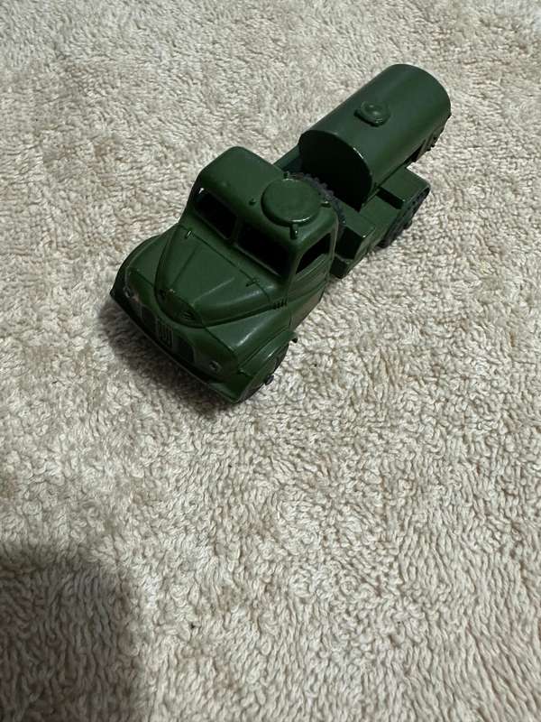 DINKY TOYS