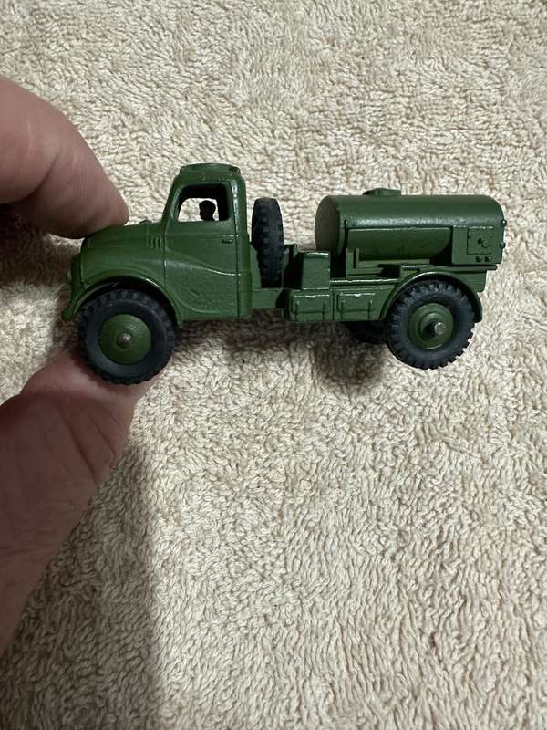 DINKY TOYS
