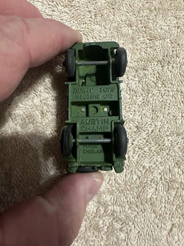 DINKY TOYS