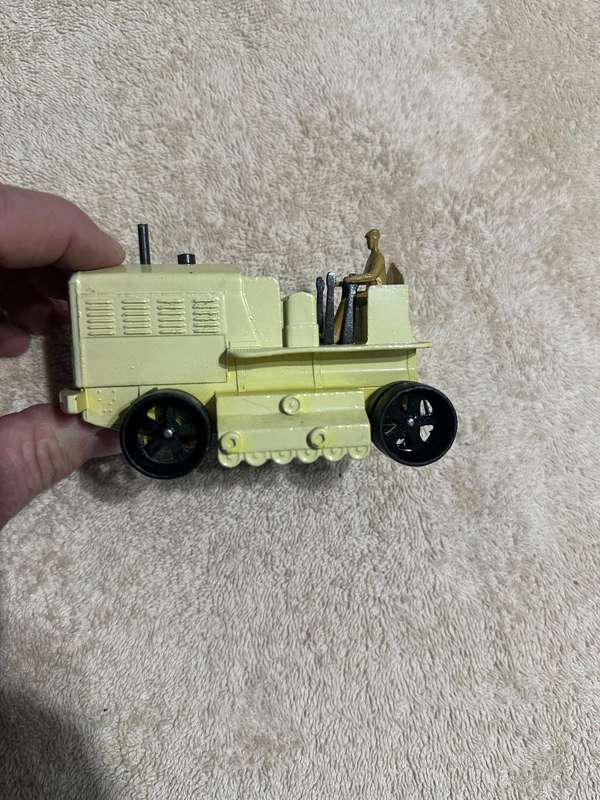 DINKY TOYS