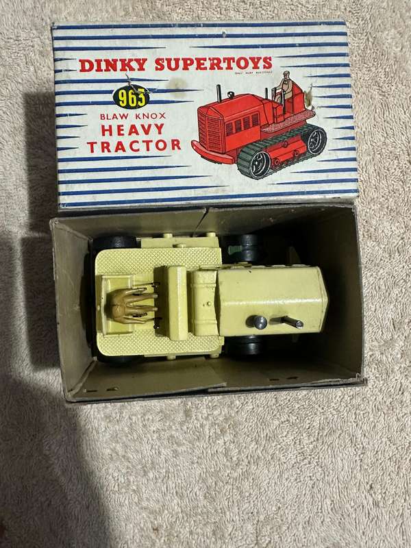 DINKY TOYS