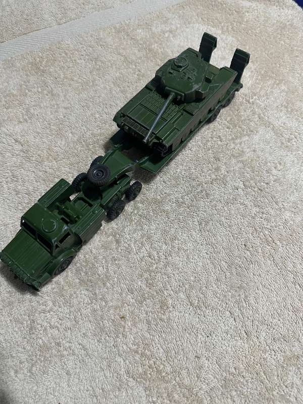 DINKY TOYS