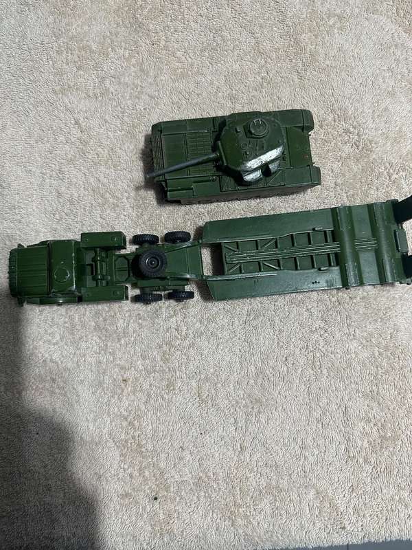 DINKY TOYS