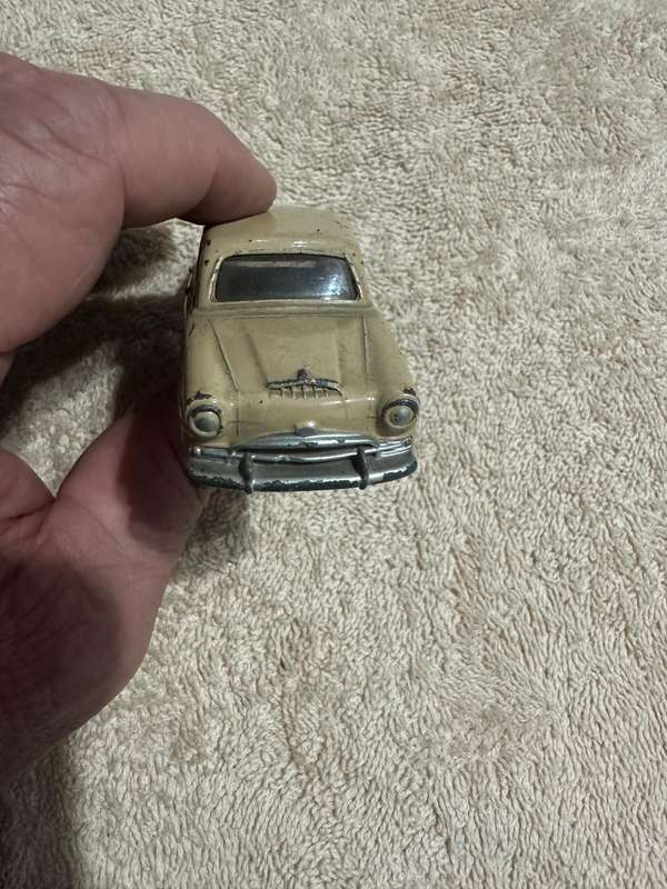 DINKY TOYS